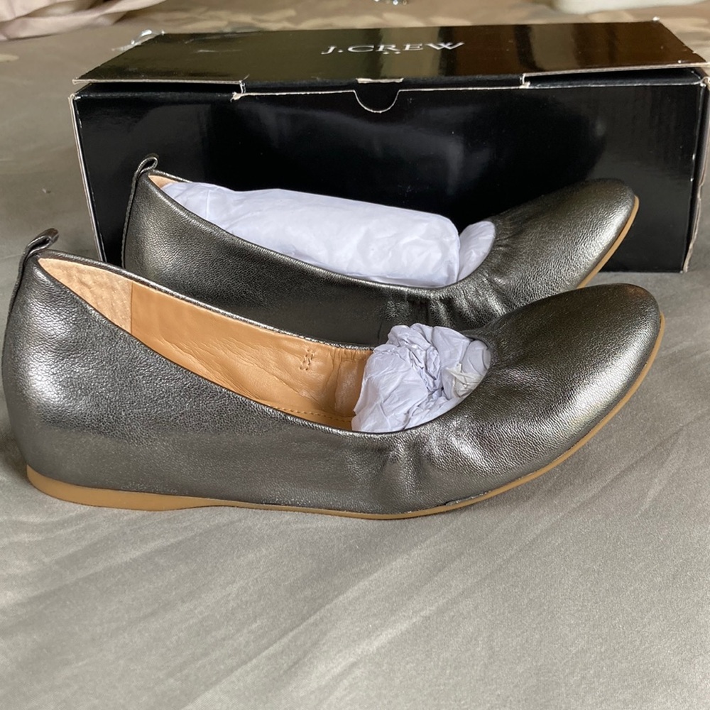 New in Box J Crew Factory Metallic Flats 6.5